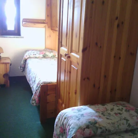 Savoia Debili Hotell Oulx